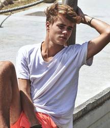 Lads 104 5cbe0c24cd7aa.jpg