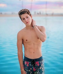 Lads 104 5cbe0c52f25b7.jpg