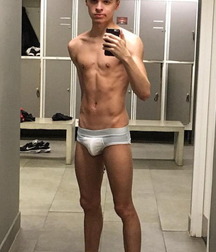 Lads 105 5cbe2da1cb3e6.jpg