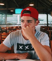 Lads 105 5cbe2dec93add.jpg