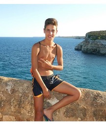 pretty boys 56e440cda3d23.jpg