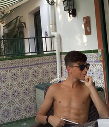 pretty boys 57a5f8a931928.jpg