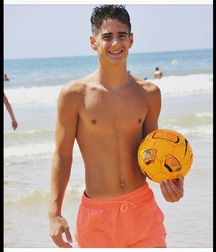 boys 57e7e7cee6bb7.jpg