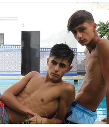 pretty boys 57fa6473eb026.jpg