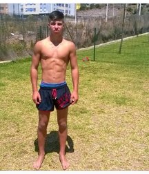 pretty boys 58039717056d1.jpg