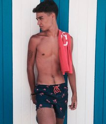 pretty boys 584c45ca540b3.jpg