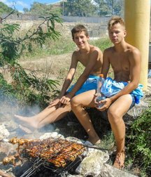 pretty boys 584c45d2e64f3.jpg