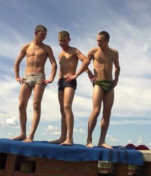pretty boys 584c45d3aa987.jpg