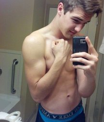 pretty boys 584c45d534cd0.jpg