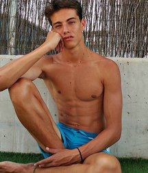 pretty boys 58920d9e3e635.jpg