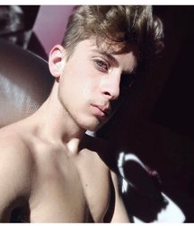 pretty boys 58920dd44ff08.jpg