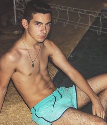 pretty boys 58bc39c26a7b1.jpg