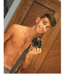 pretty boys 58f79b3f9d09e.jpg