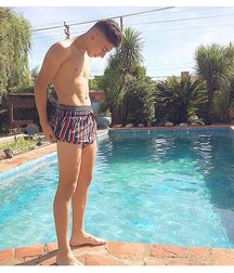 pretty boys 58f79b4bdda7e.jpg