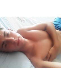 pretty boys 58f79b5c58cf4.jpg