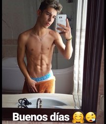 pretty boys 2 58f79d3f3a303.jpg