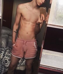 pretty boys 2 58f79d45a8e59.jpg