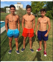 pretty boys 2 58f79da2c9d60.jpg