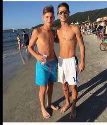 pretty boys 2 58f79daaf15c6.jpg