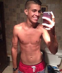 pretty boys 5905f761bb098.jpg