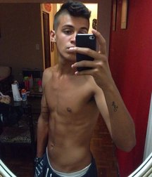 pretty boys 5905f763478af.jpg