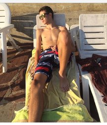 pretty boys 5905f76ce3eb0.jpg