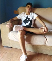 pretty boys 59159a57eadba.jpg