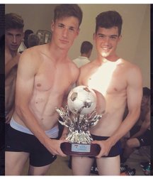pretty boys 59159a5bae9ac.jpg