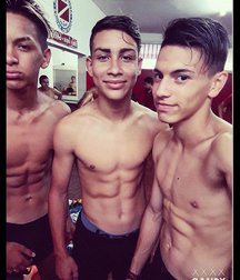 pretty boys 59159a72c4716.jpg