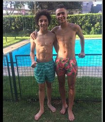 pretty boys 59159a81d0864.jpg