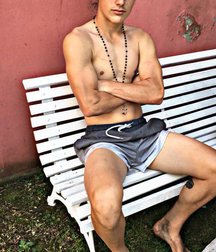 pretty boys 59159a94e5ec1.jpg
