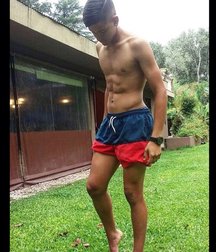 pretty boys 2 59159adb081d1.jpg