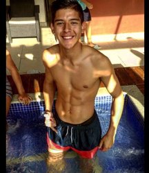 pretty boys 2 59159adf5d39e.jpg
