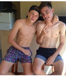 pretty boys 2 59159ae3a95eb.jpg