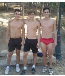 pretty boys 2 59159af9321fc.jpg