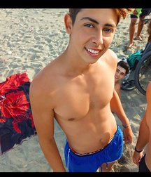 pretty boys 2 59159b15c709c.jpg