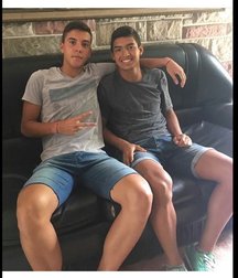 pretty boys 5919ad10c3d49.jpg