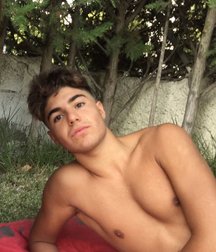 pretty boys 5919ad249db37.jpg