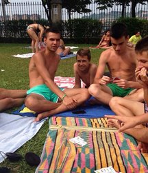 pretty boys 5919ad2bb4e1f.jpg