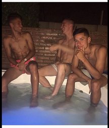 pretty boys 5925b4daa33e1.jpg