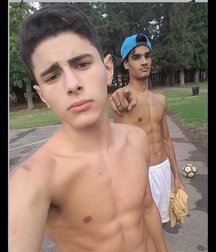 pretty boys 5925b4e3dda59.jpg
