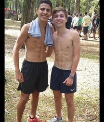pretty boys 5925b4e619431.jpg