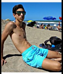 pretty boys 5925b4eec83c9.jpg