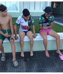 pretty boys 5925b5389e704.jpg