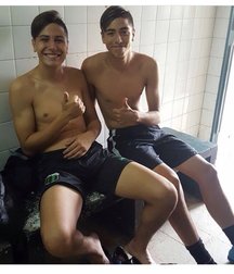 pretty boys 5925b53a8b784.jpg