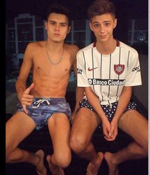 pretty boys 592ef615d6c9e.jpg