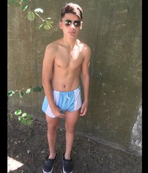pretty boys 592ef63b8df10.jpg