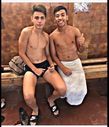 pretty boys 592ef63c64407.jpg