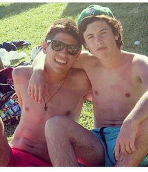 pretty boys 592ef6495f4d9.jpg
