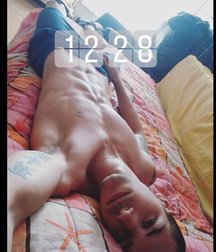 pretty boys 592ef66d5fe12.jpg